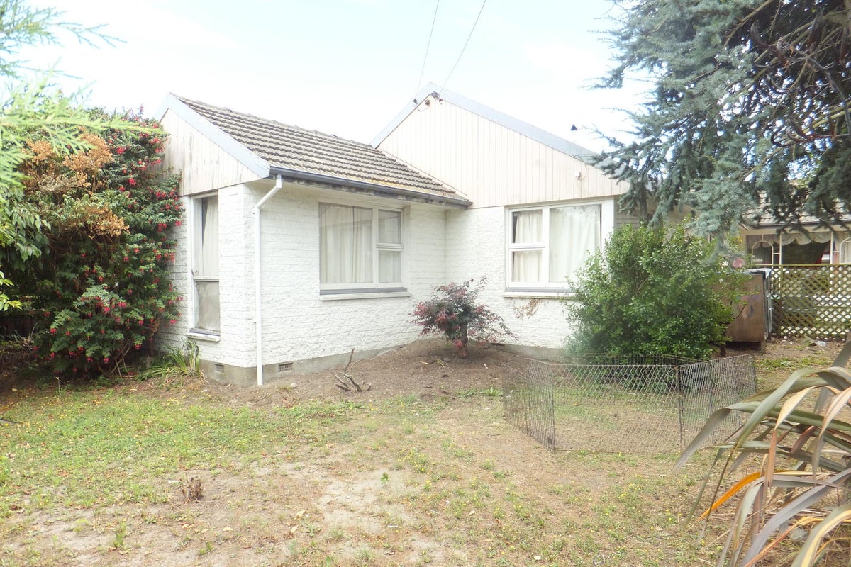 73 Mooray Avenue, Bishopdale, Christchurch - Carousel 1
