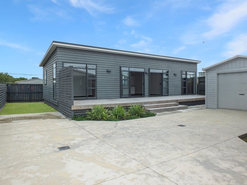 1A Warren street, Foxton beach, Foxton - Carousel 1