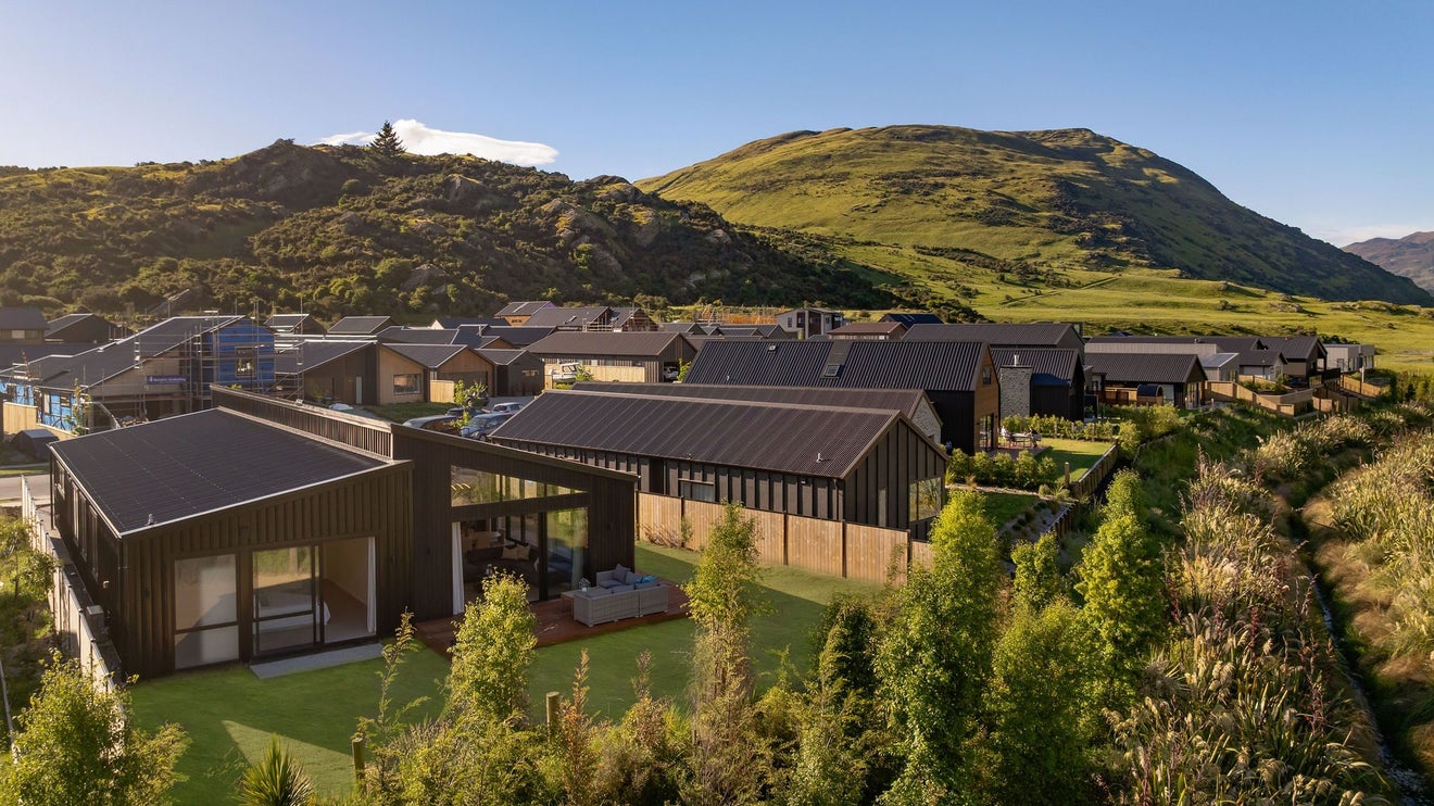 63 Kernel Loop, Jacks Point, Queenstown - Carousel 1