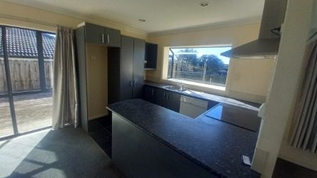 1 Genesis Place, Flat Bush, Auckland - Carousel 6
