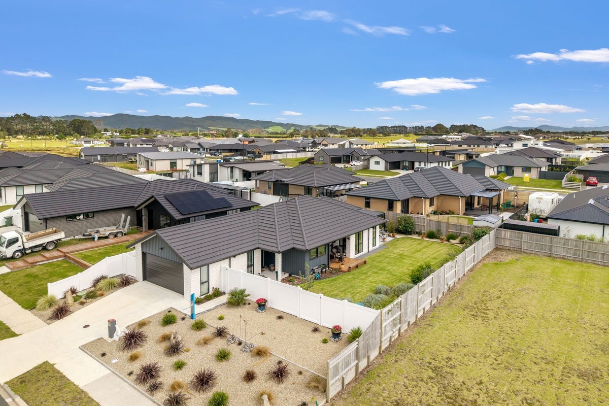 4 Te Taniwha Road, One Tree Point, Whangarei - Carousel 2
