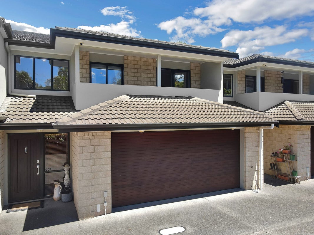 2/90 Albany Highway, Greenhithe, Auckland - Carousel 2