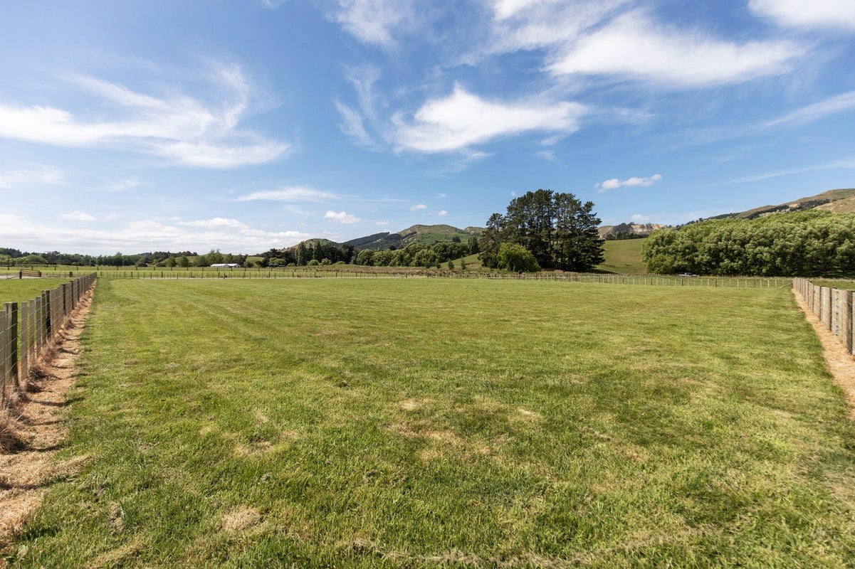 2538 Kahuranaki Road, Elsthorpe, Havelock North - Carousel 15