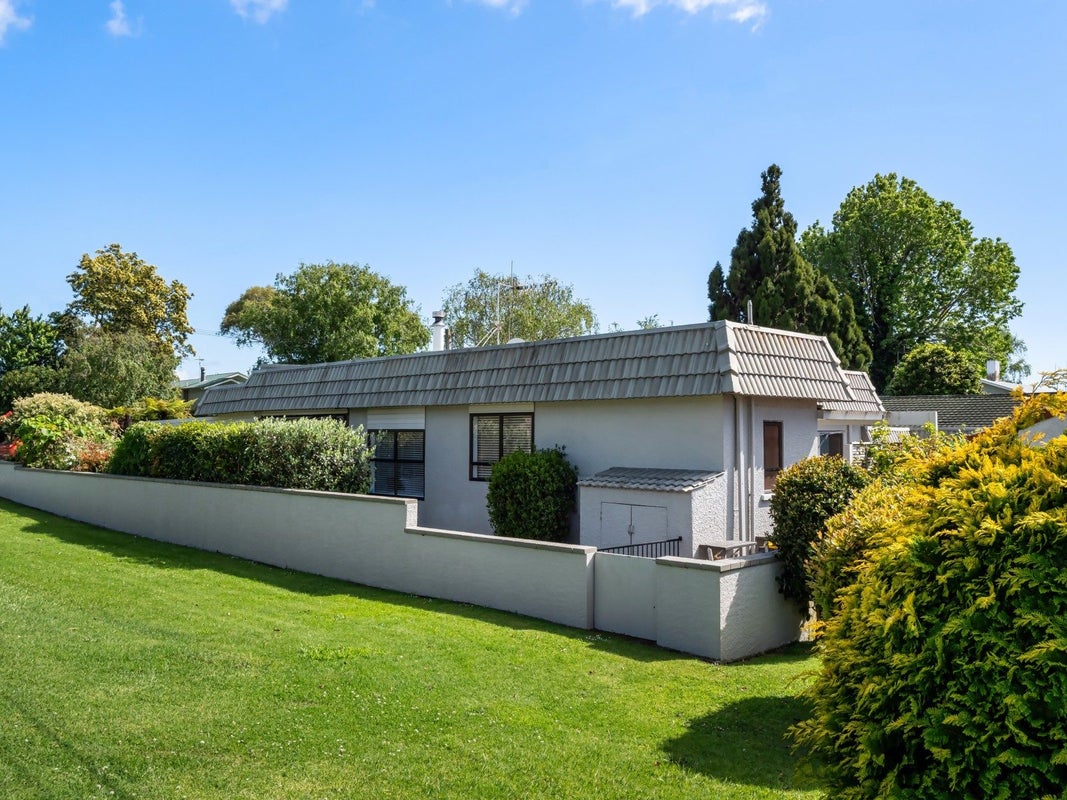 112 Edgecumbe Road, Tauranga South, Tauranga - Carousel 2