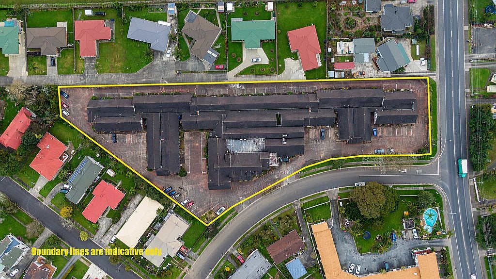 33 North Road, Papakura - Carousel 2