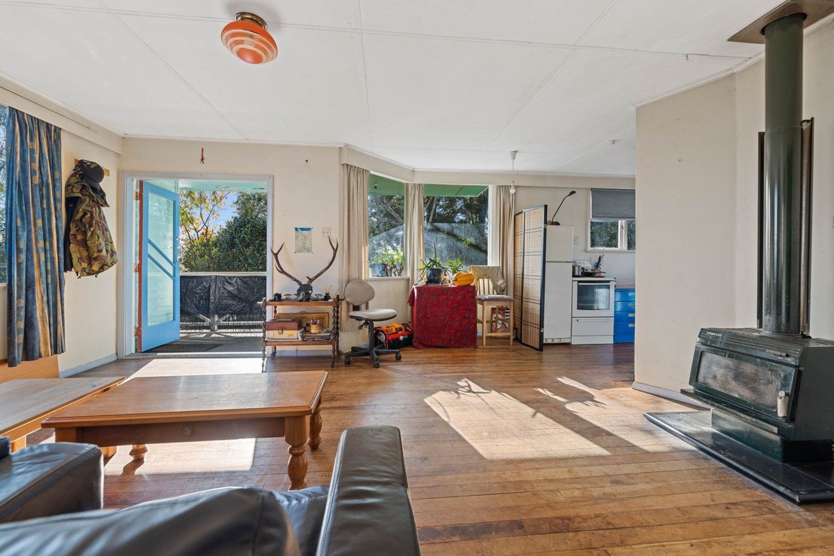 7 Tongariro Road, Turangi - Carousel 2