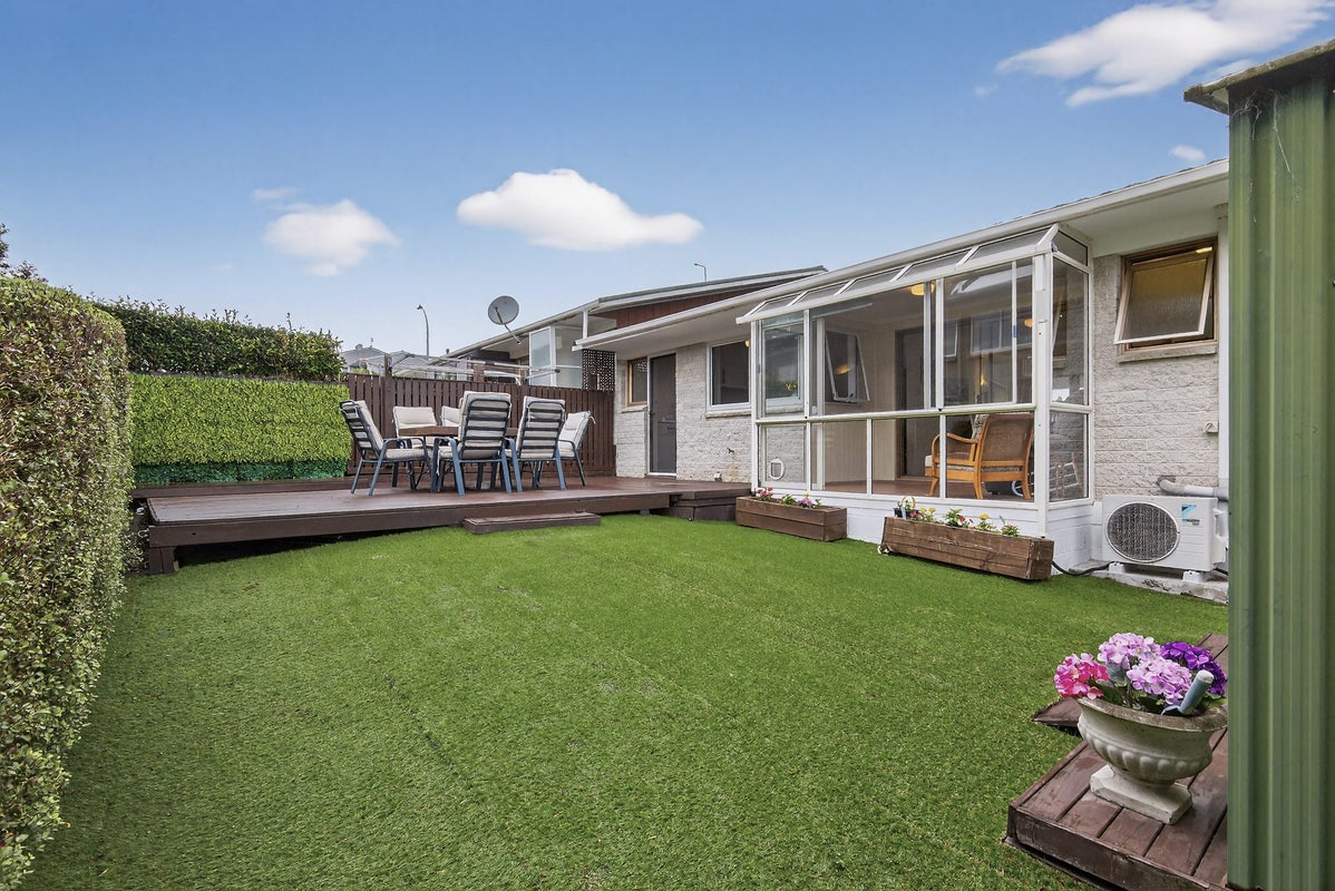 2/72 Evelyn Road, Cockle Bay, Auckland - Carousel 2