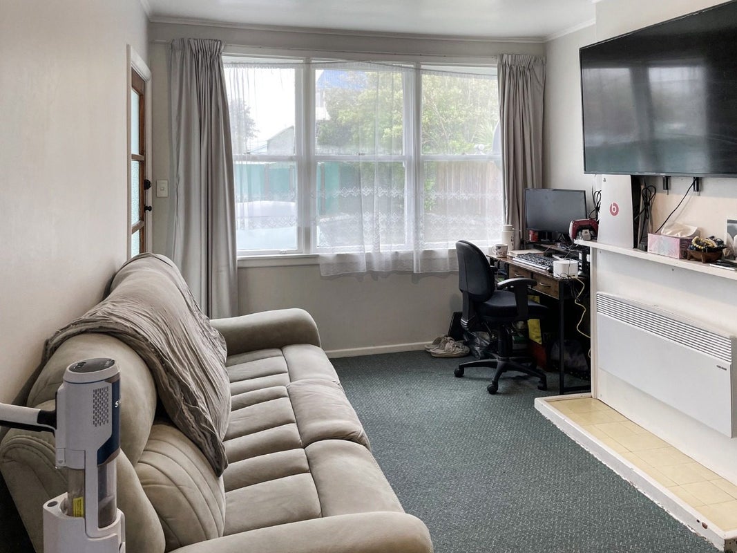 7 Ripeka Way, Moera, Lower Hutt - Carousel 1