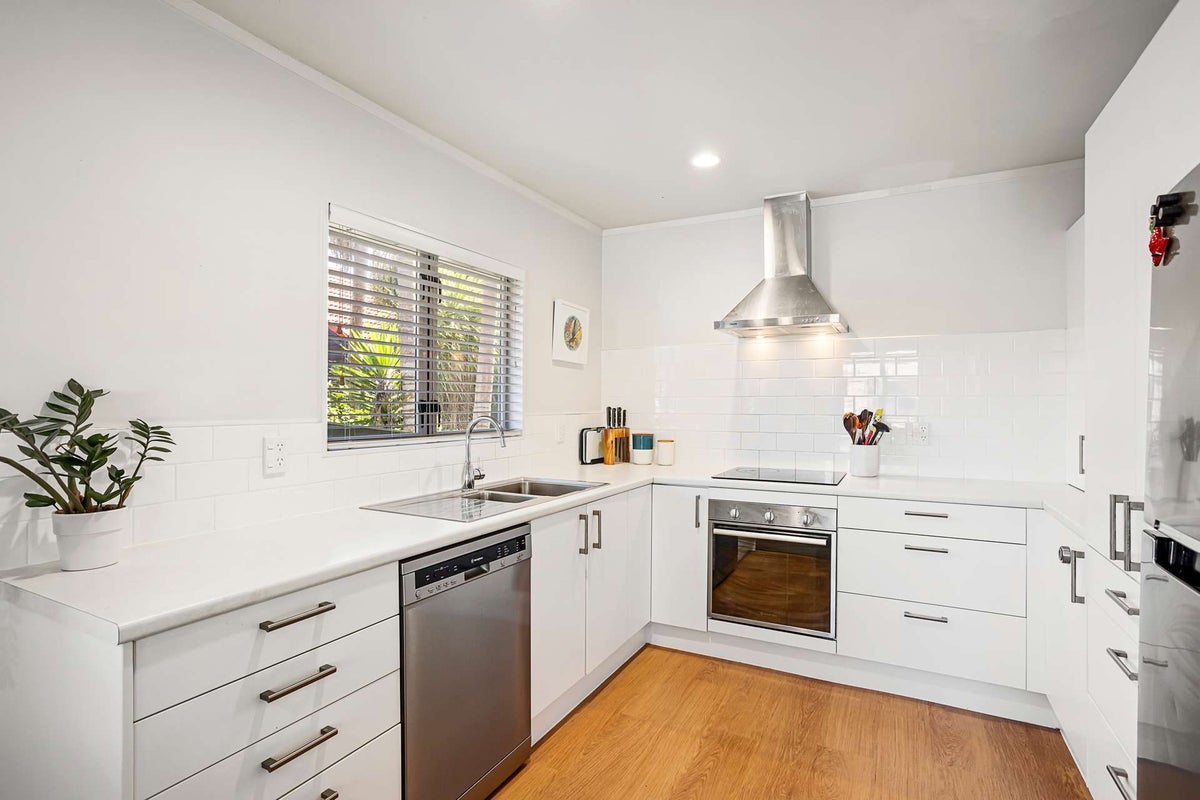 55C Tramway Road, Beach Haven, Auckland - Carousel 2