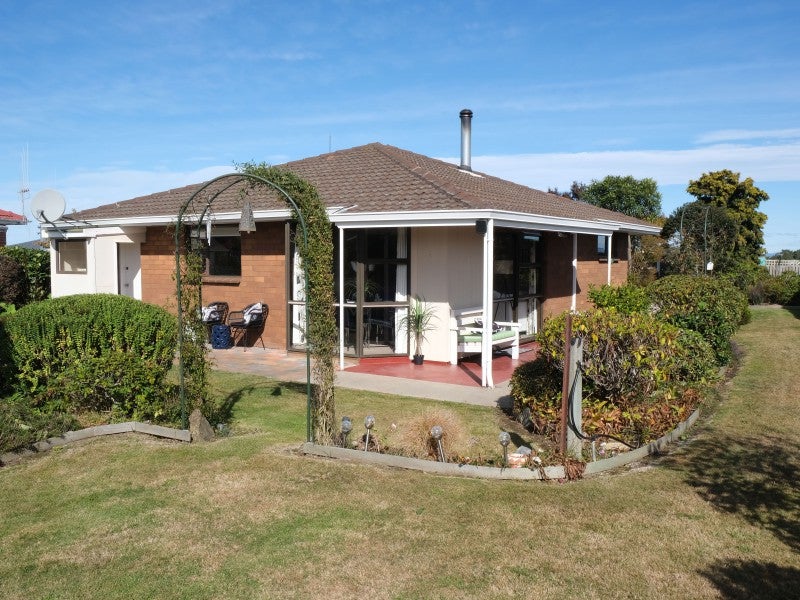 17A Holmes Street, Holmes Hill, Oamaru - Carousel 1
