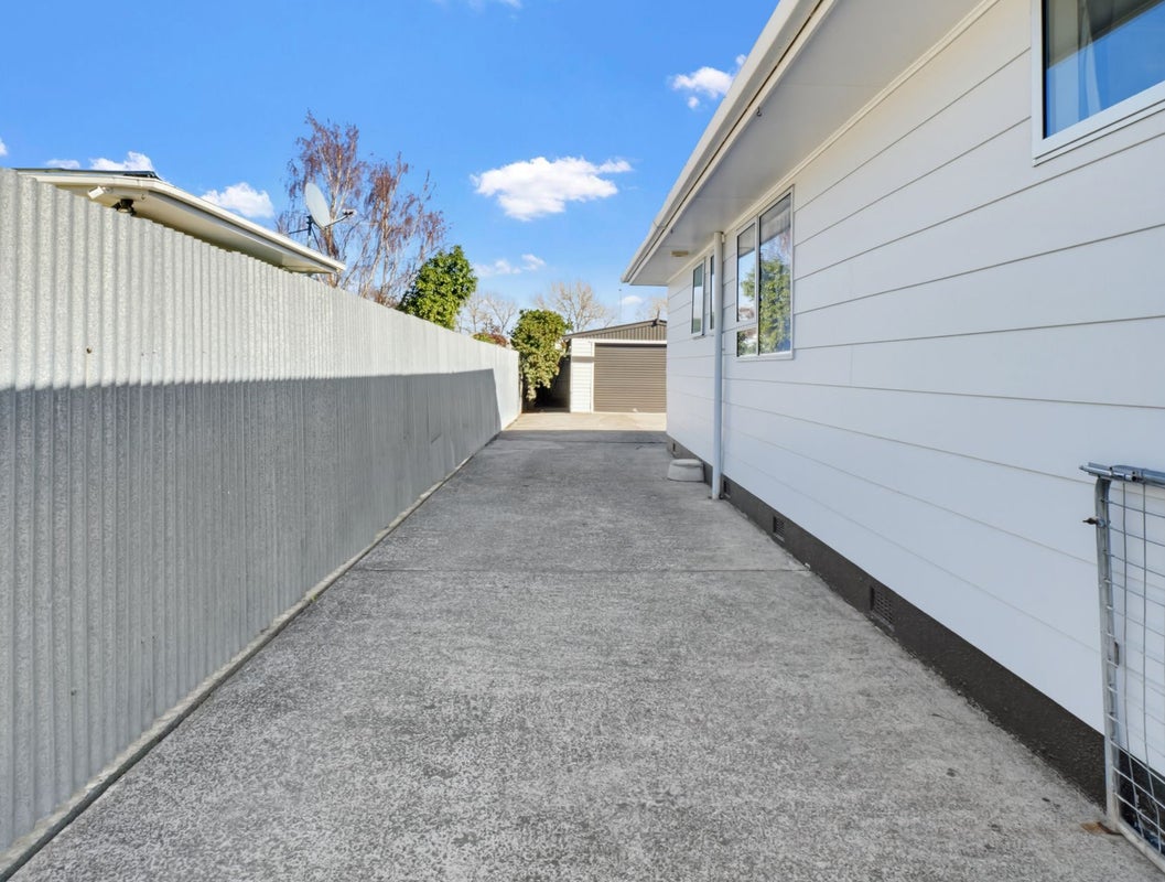 16 Acacia Street, Kelvin Grove, Palmerston North - Carousel 31