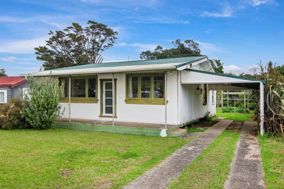 11 Waiotoi Road, Ngunguru, Whangarei - Carousel 1