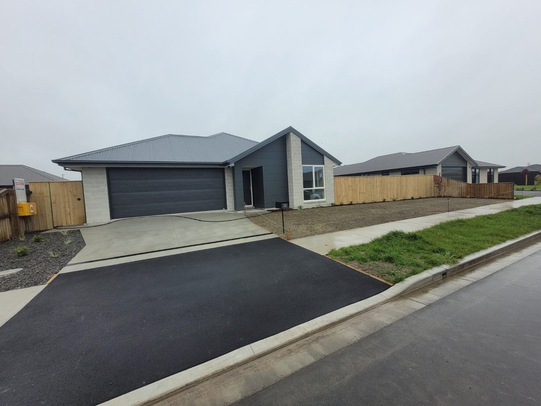 22 Lunn Crescent, Leeston, Leeston - Carousel 2