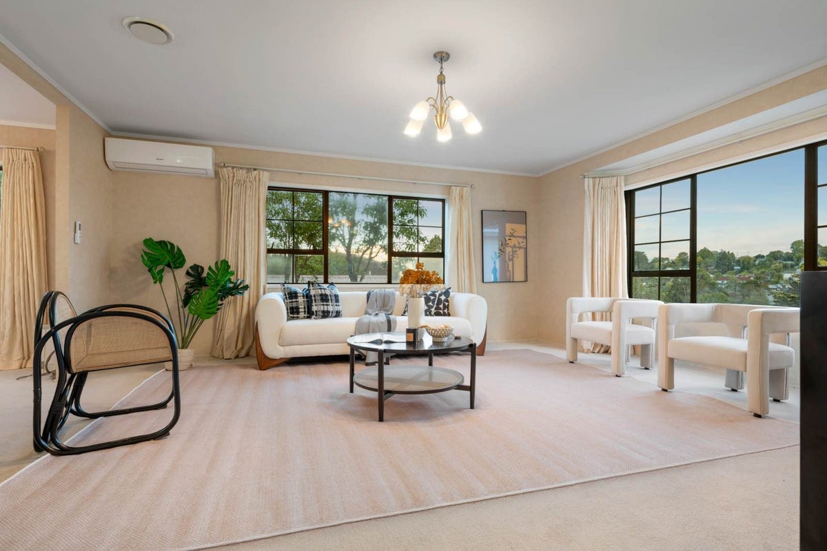 31 John Downs Drive, Browns Bay, Auckland - Carousel 2