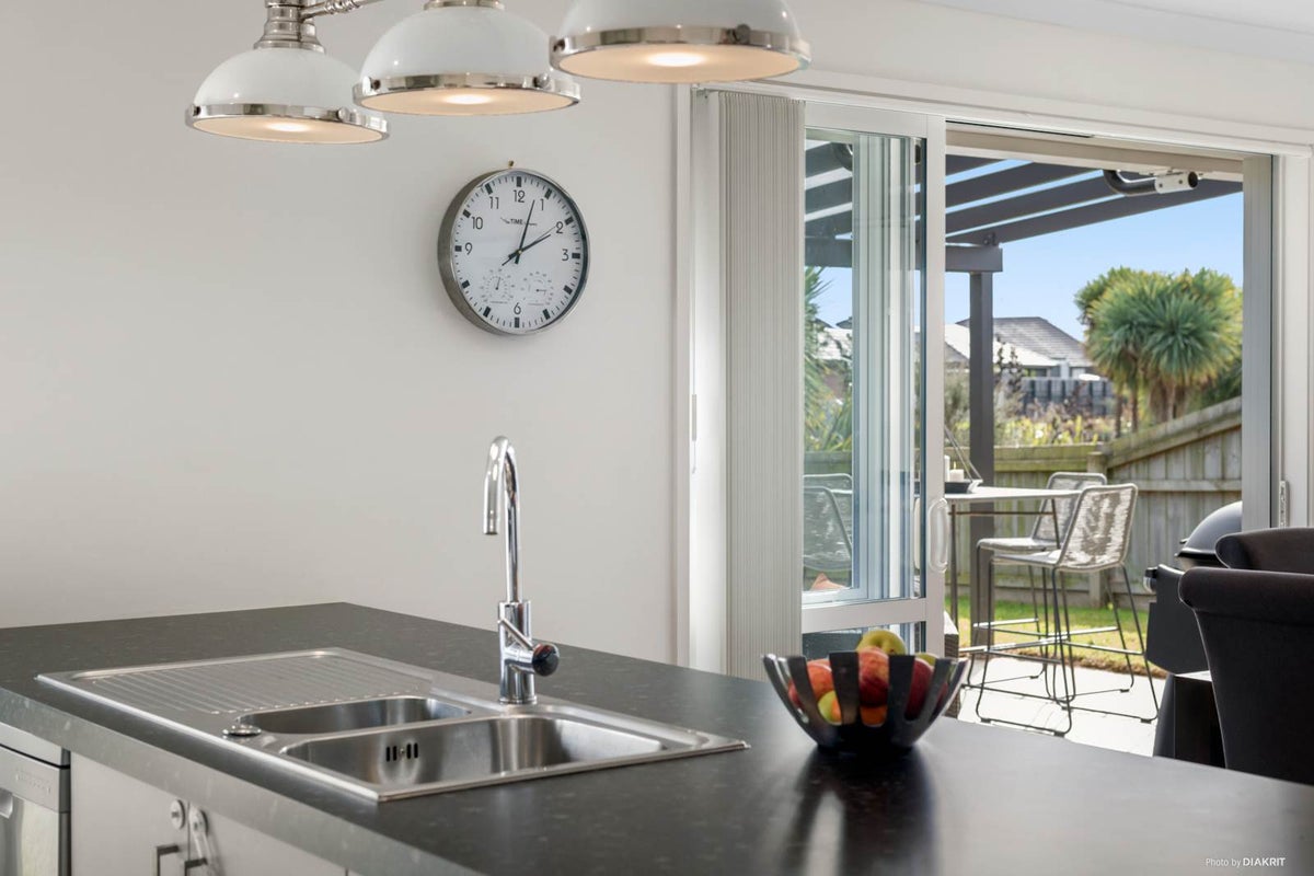 14 Patu Way, Patumahoe, Pukekohe - Carousel 1