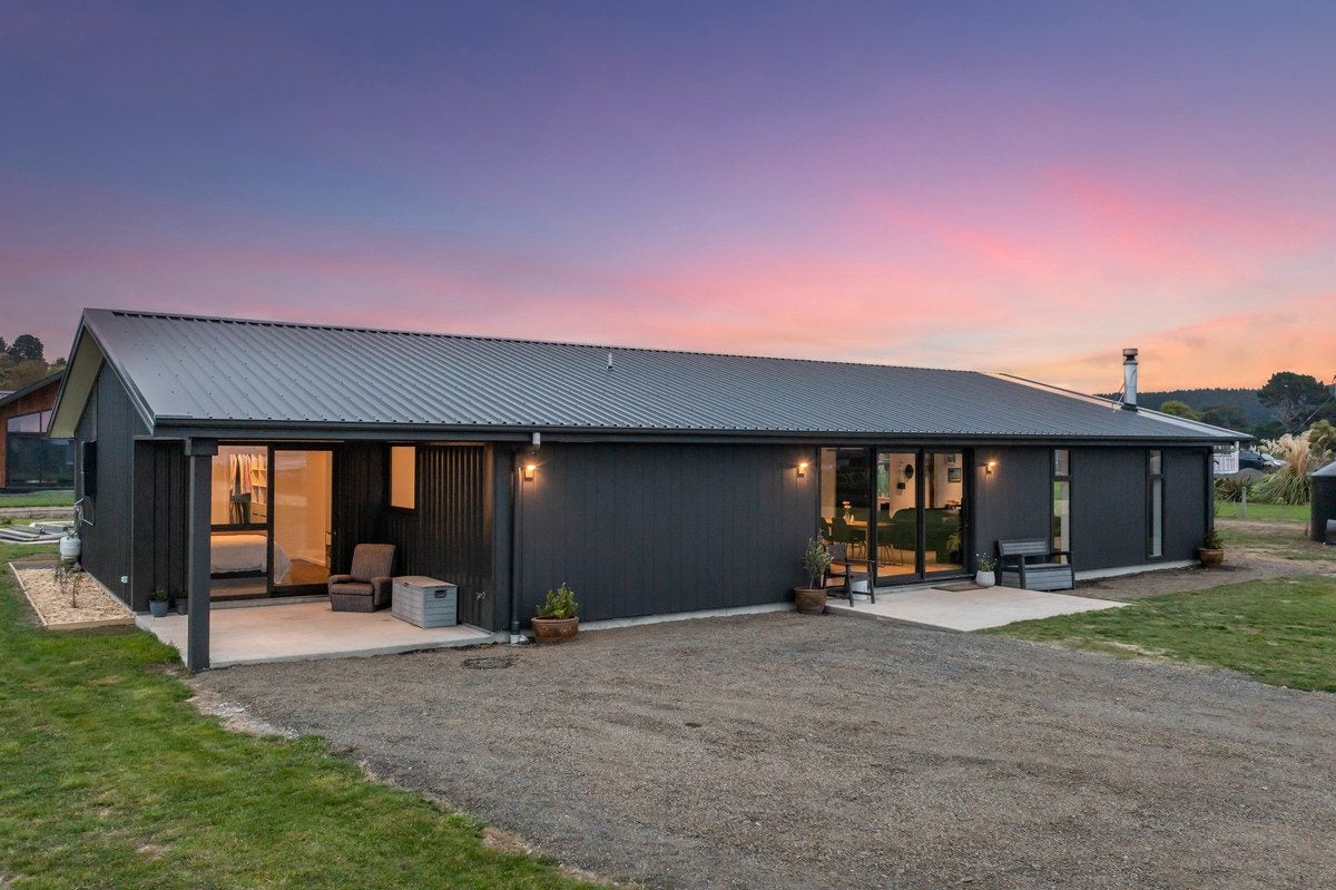 10 Otuarae Drive, Taieri Beach, Brighton - Carousel 1