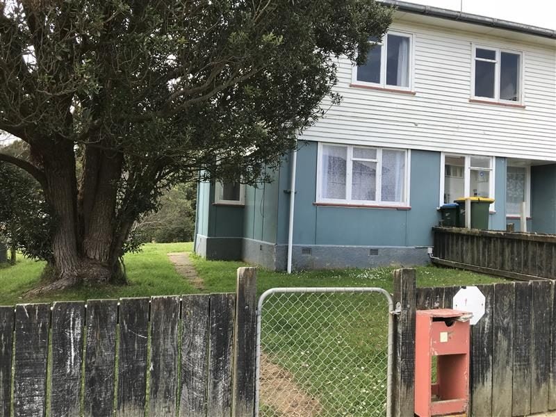 27 Cheshire Street, Cannons Creek, Porirua - Carousel 2