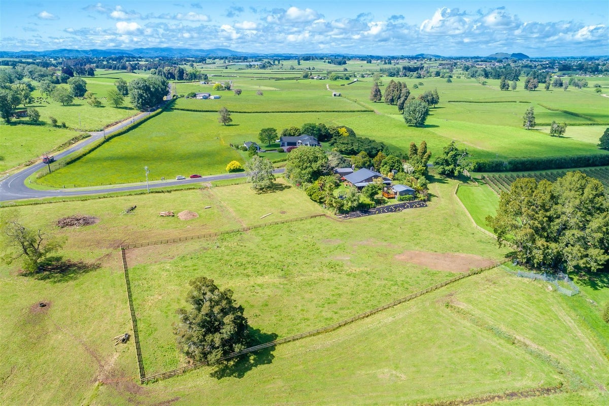 1944 Te Rahu Road, Te Awamutu, Te Awamutu - Carousel 13