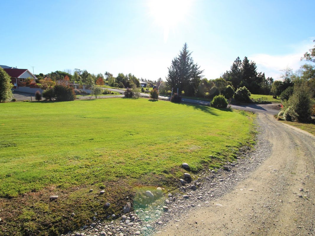 323 Homestead Road, Weston, Oamaru - Carousel 2