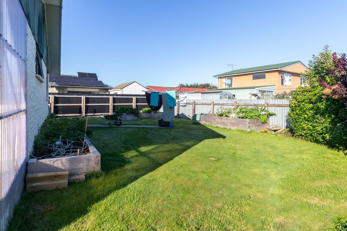 41 Waterford Drive, Winton, Winton - Carousel 14