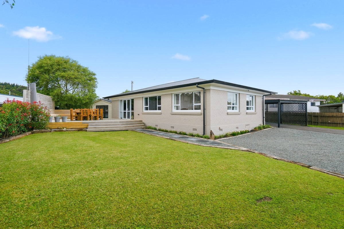 102 Cartwright Road, Onerahi, Whangarei - Carousel 1