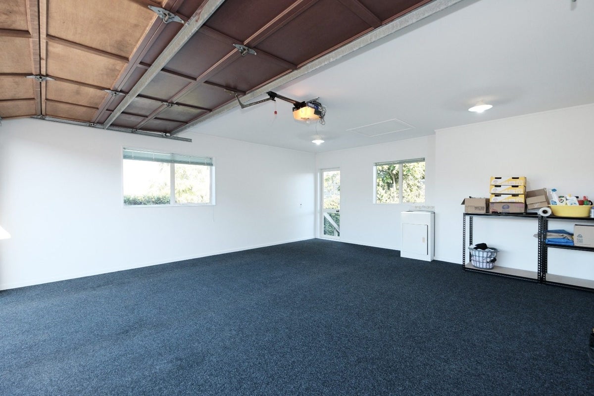 2/6 Keenagh Rise, Dannemora, Auckland - Carousel 15
