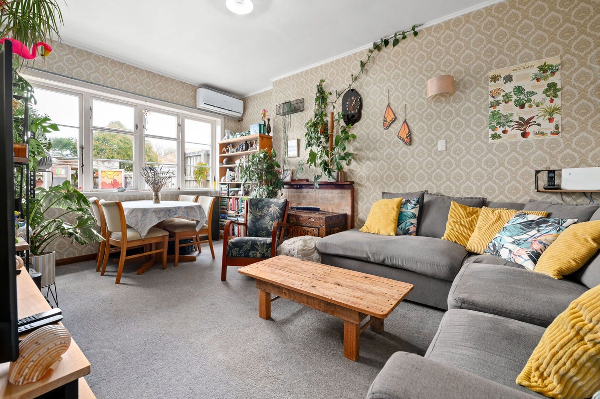 19 Plunket Terrace, Hamilton East, Hamilton - Carousel 2