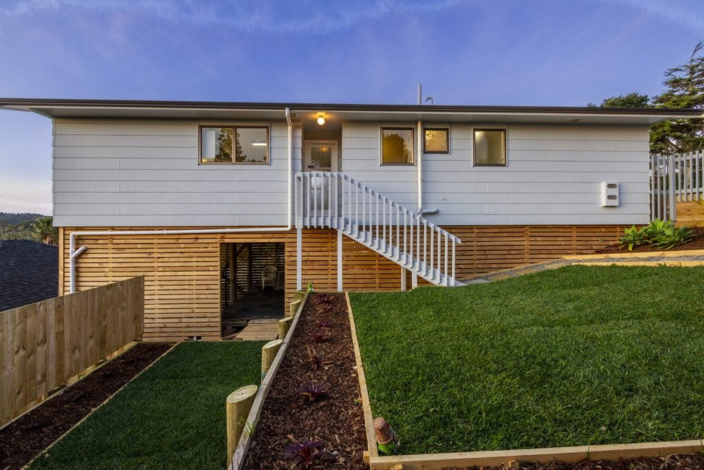 50 Tree View Avenue, Glenfield, Auckland - Carousel 16