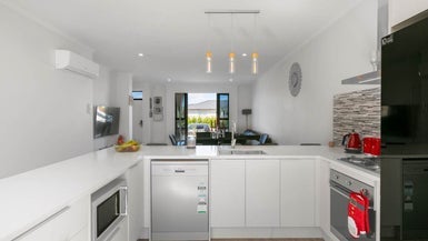 6 Rere Close, Takanini, Auckland - Carousel 1
