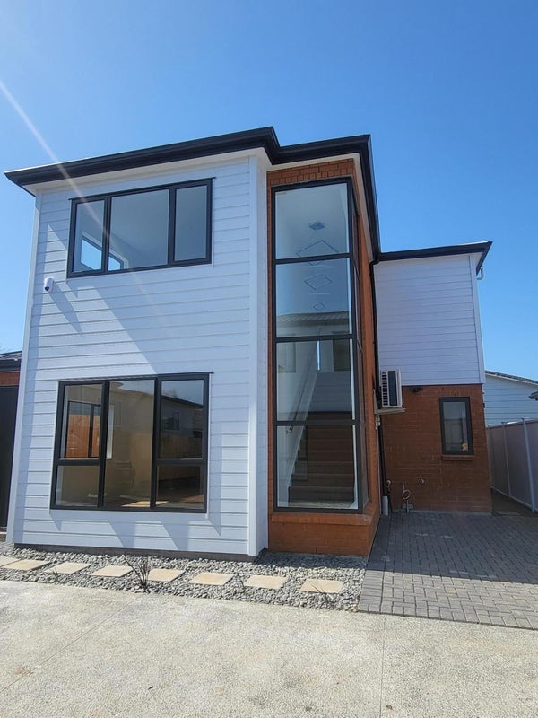 105C Flat Bush Road, Clover Park, Auckland - Carousel 1