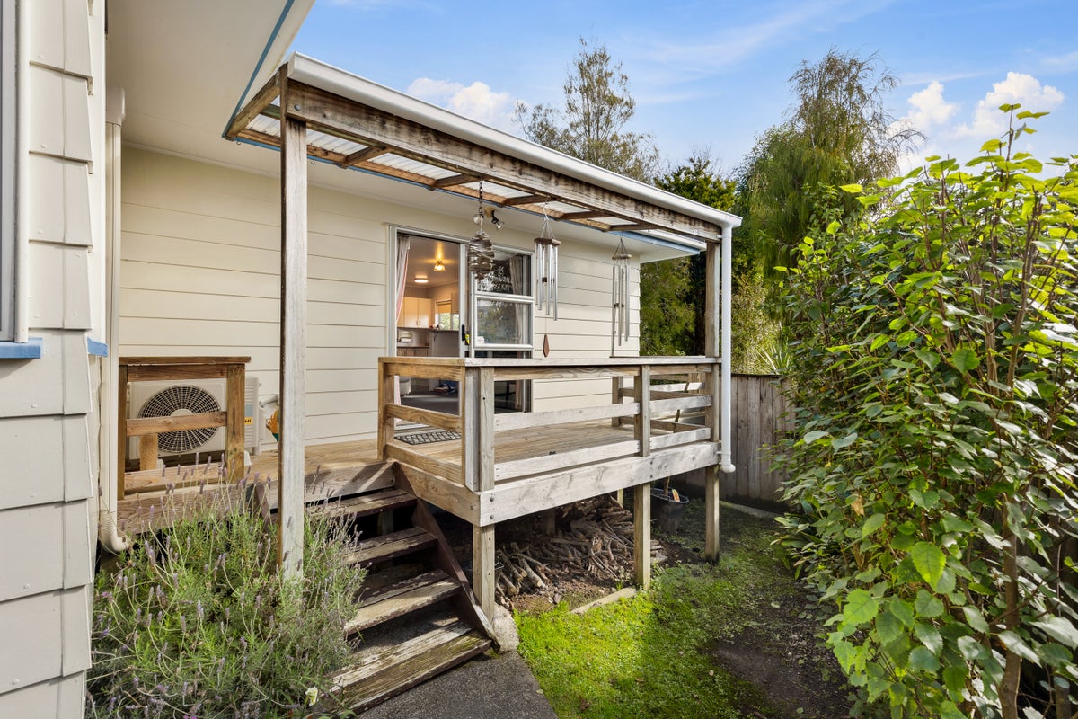 13 Styca Place, Sunnyvale, Auckland - Carousel 2