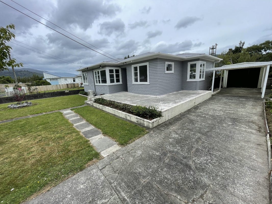 14 Heath Street, Wainuiomata, Lower Hutt - Carousel 1