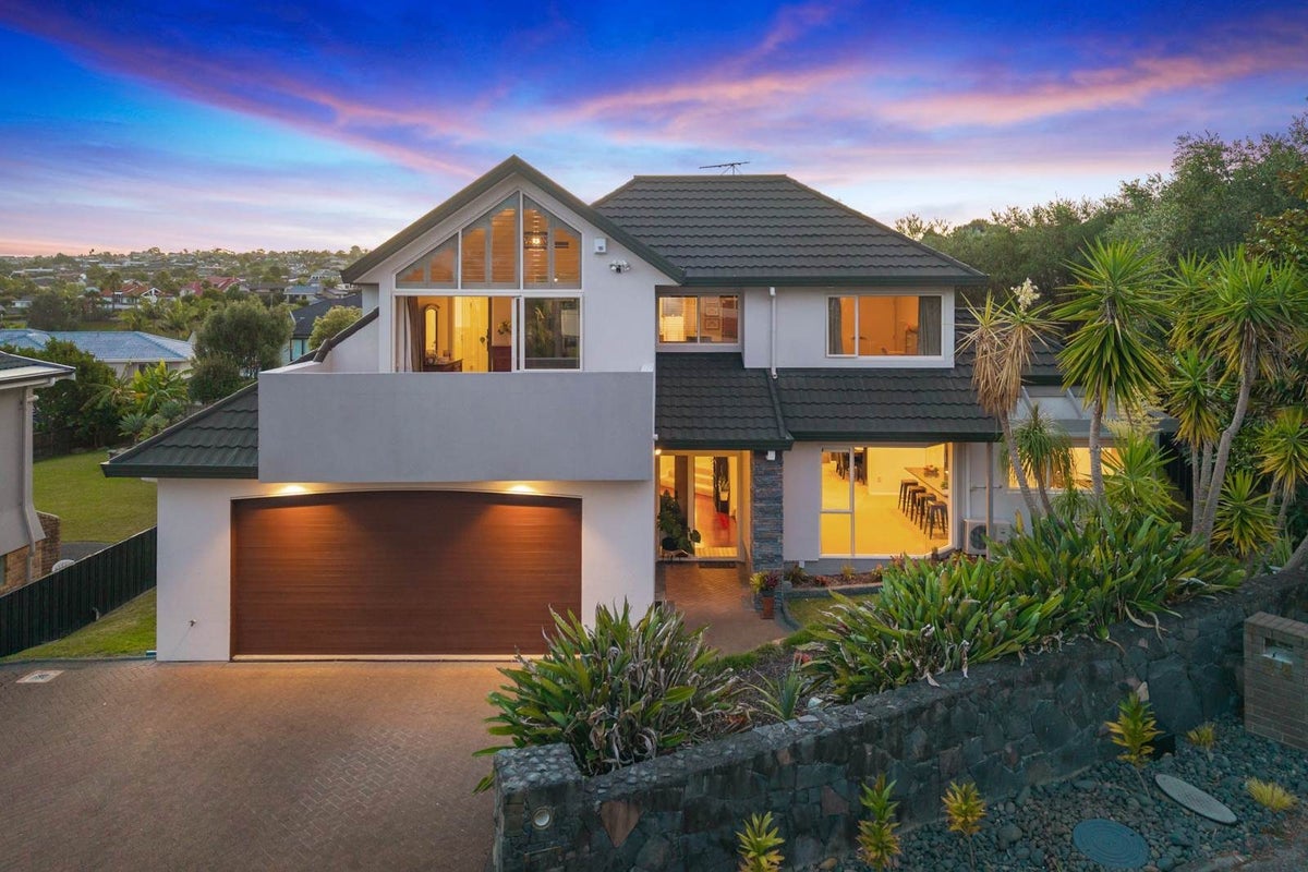 22 Reflection Drive, West Harbour, Auckland - Carousel 2