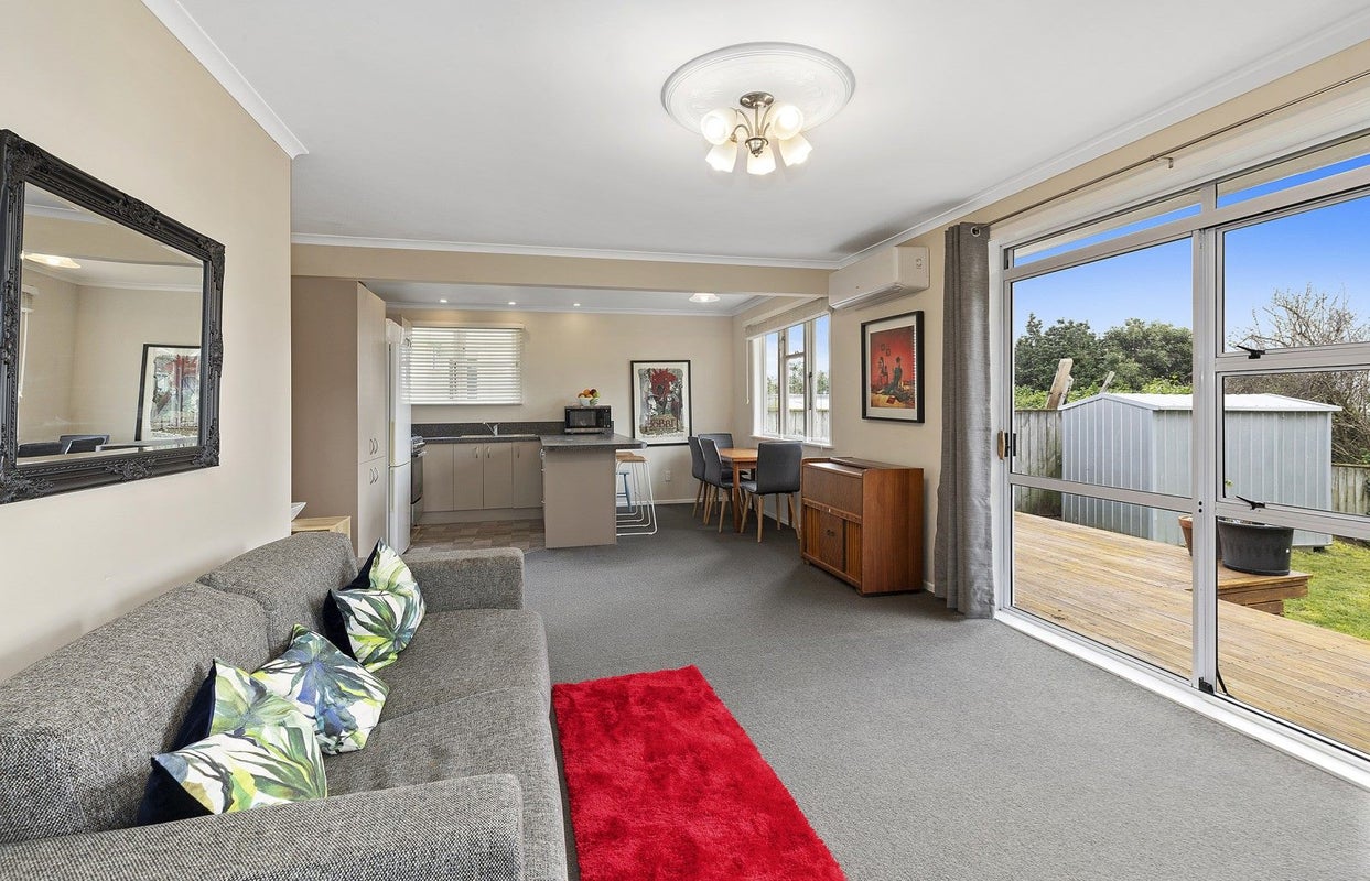 74 Raukawa Street, Strathmore Park, Wellington - Carousel 1