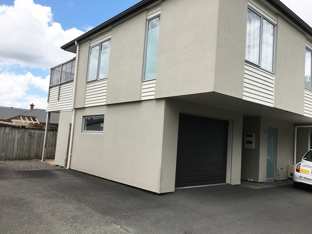 2/71 Clyde Street, Hamilton East, Hamilton - Carousel 2