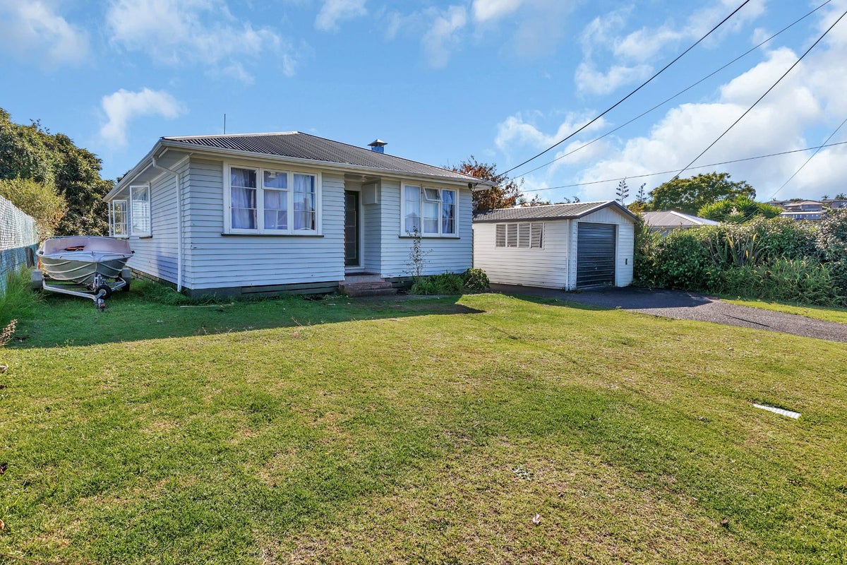 45 Mckinnon Crescent, Otangarei, Whangarei - Carousel 1