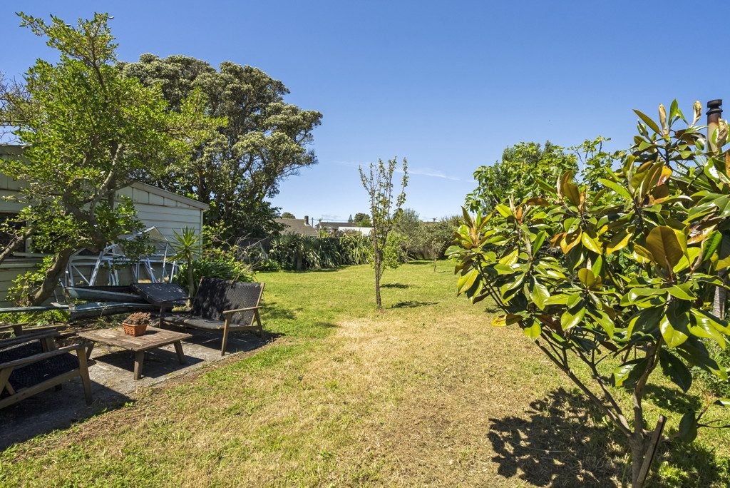 15A Marama Crescent, Spotswood, New Plymouth - Carousel 32