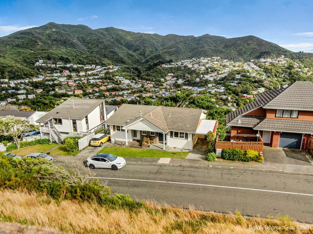 24B Parklands Drive, Karori, Wellington - Carousel 1