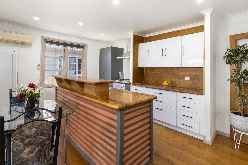 4 Mary Street, Redwoodtown, Blenheim - Carousel 2