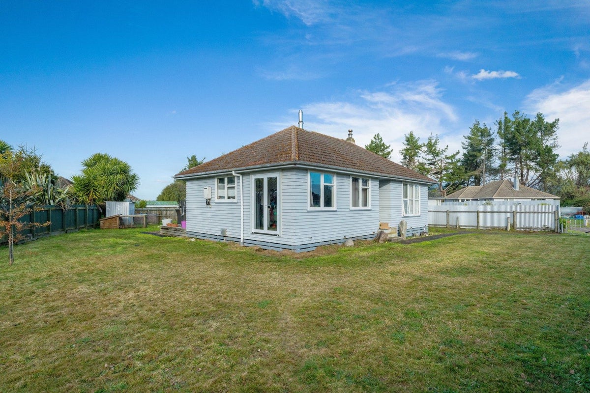1 Tawa Place, Wairakei, Taupo - Carousel 2
