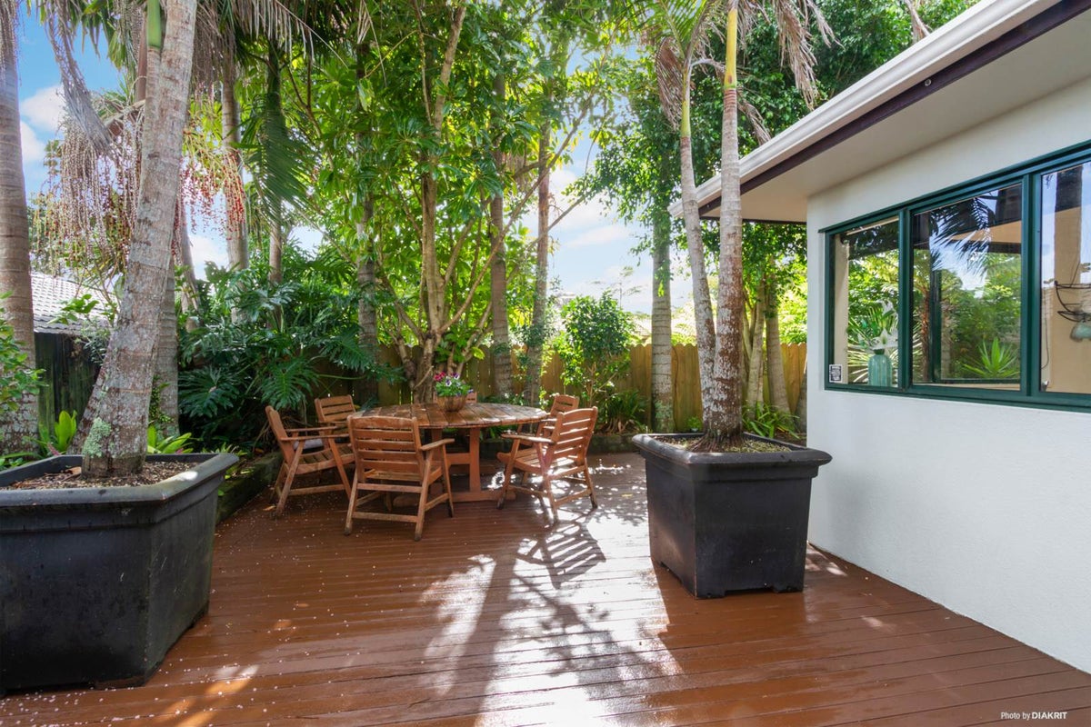 2/73 Matipo Road, Te Atatū Peninsula, Auckland - Carousel 2