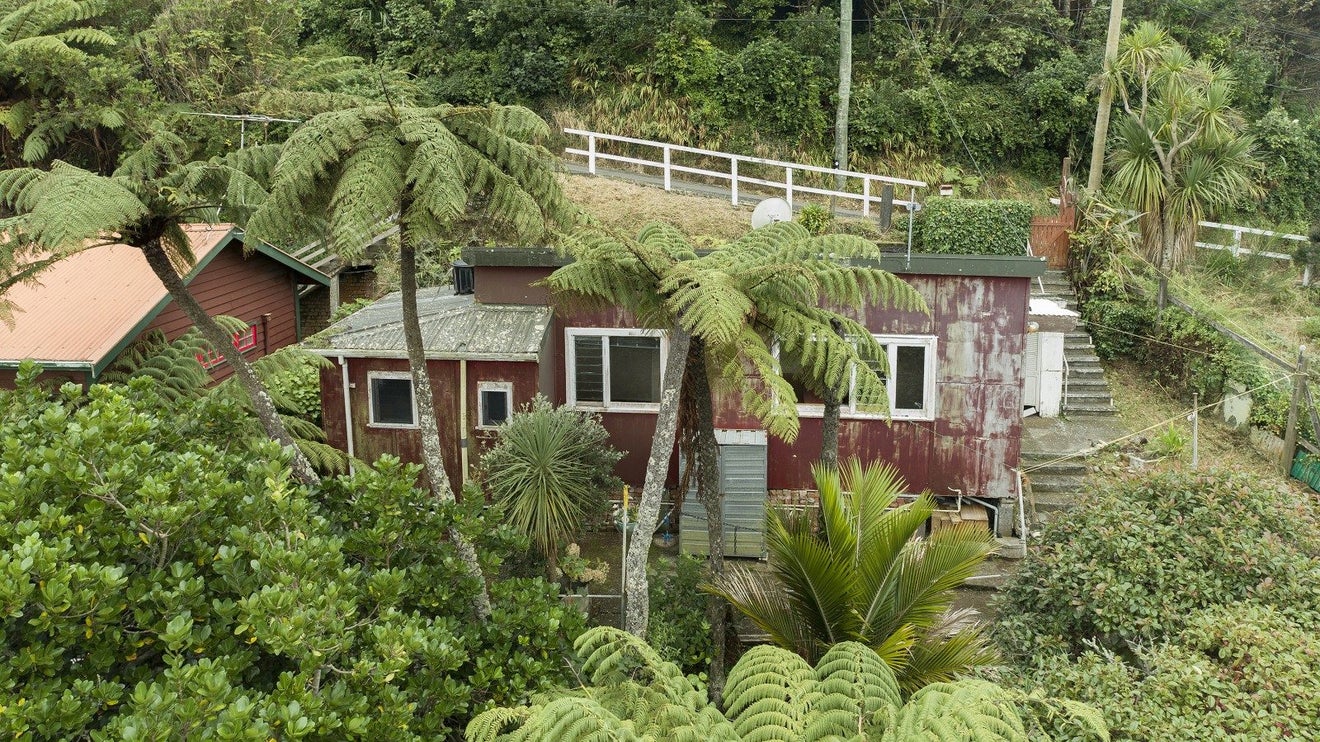 37 Mount Pleasant Road, Aro Valley, Wellington - Carousel 1