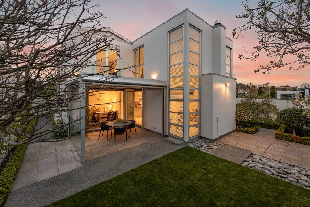 3 Church Lane, Merivale, Christchurch - Carousel 1