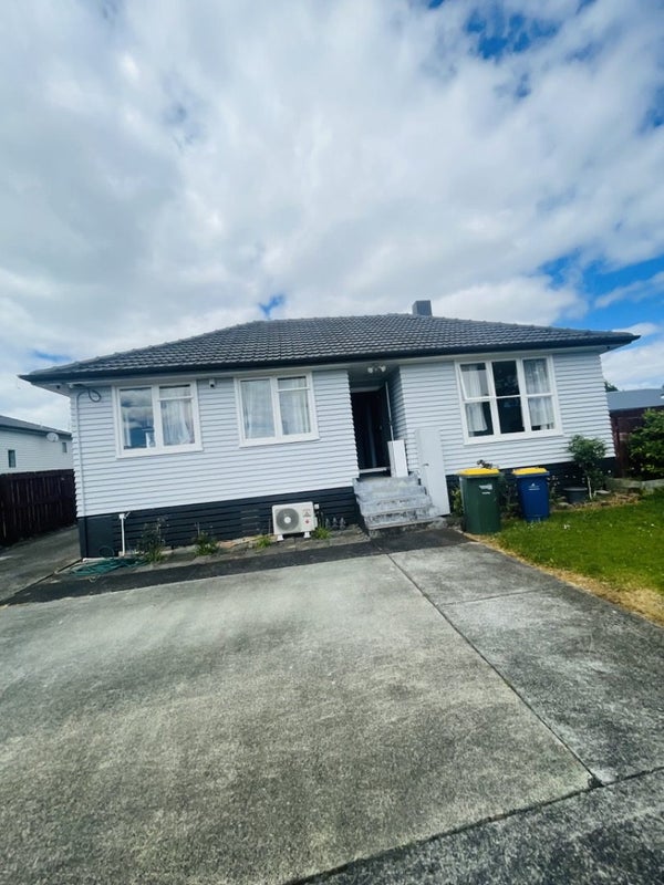 50 St Leonards Road, Kelston, Auckland - Carousel 2