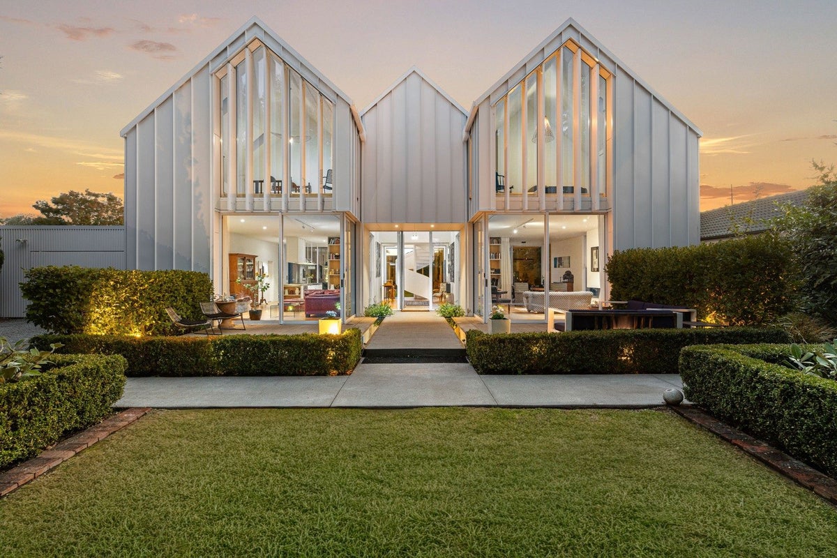 101 Fendalton Road, Fendalton, Christchurch City, Canterbury - Carousel 1