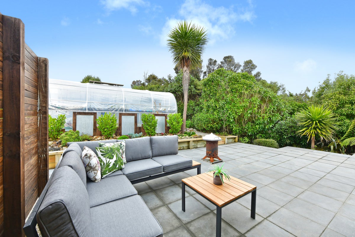 30A Sunstone Crescent, Brown Owl, Upper Hutt - Carousel 2