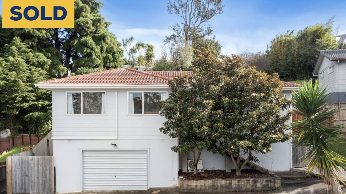 14 Clyma Place, Massey, Auckland - Carousel 1