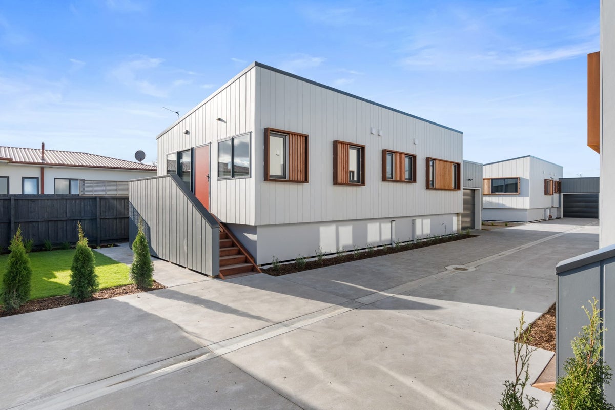381 Pine Avenue, South New Brighton, Christchurch - Carousel 1