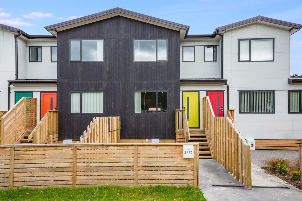 3/33 Fitzherbert Road, Wainuiomata, Lower Hutt, Wellington - Carousel 2