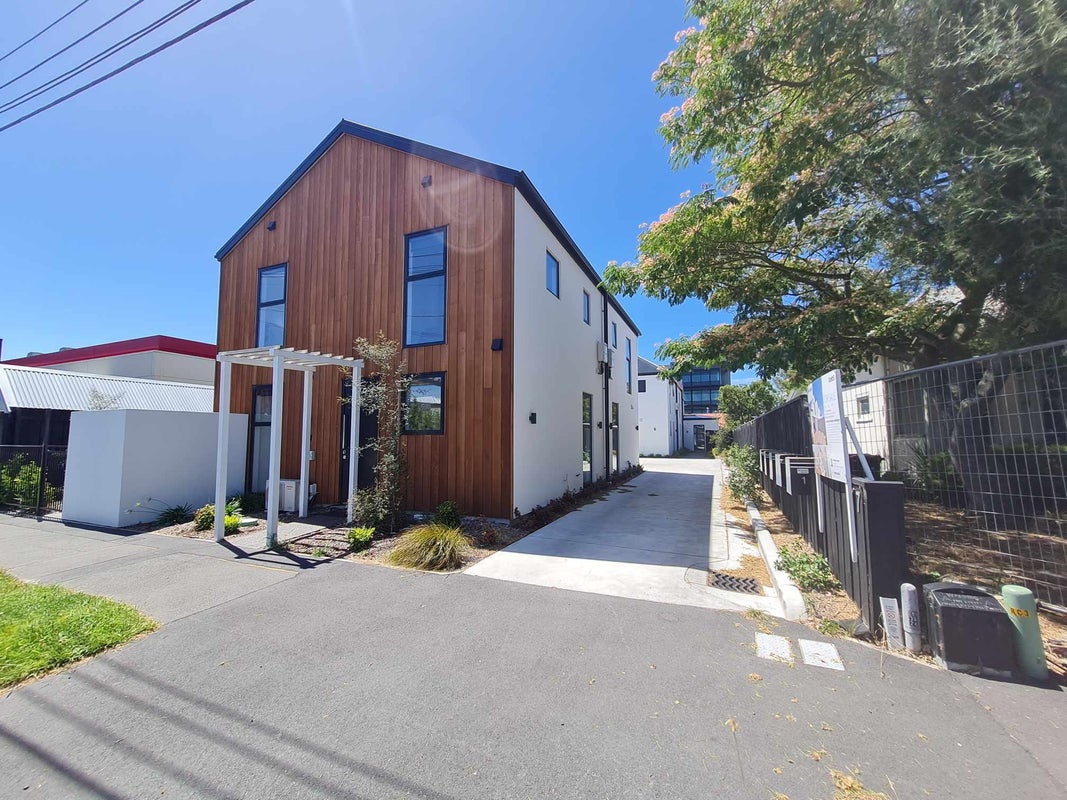 2/7 Dickens Street, Addington, Christchurch - Carousel 19